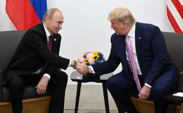 Песков рассказал, когда назначат дату разговора Путина с Трампом