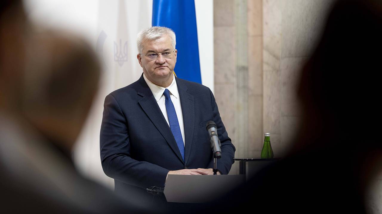 Глава МИД Украины заявил о формировании группы контроля за перемирием
