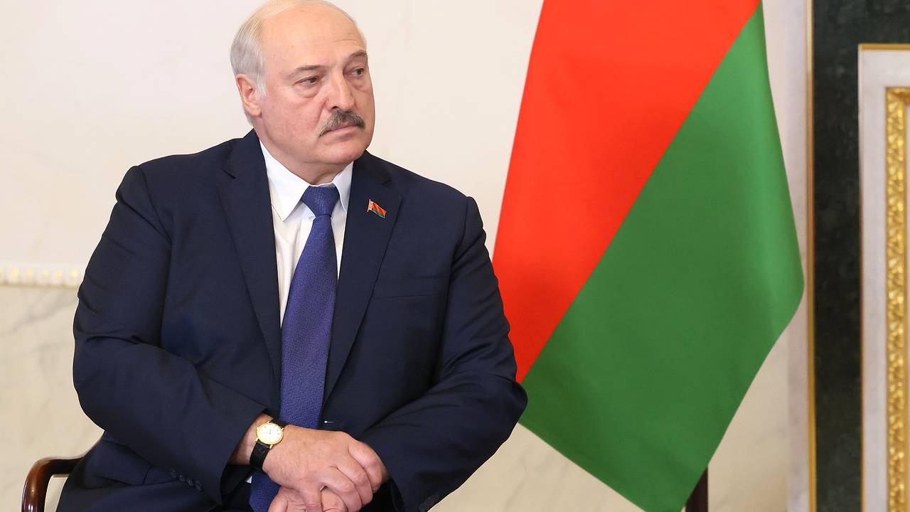 Лукашенко раскрыл идею Киева создать в Белоруссии лагеря для пленных украинцев и россиян