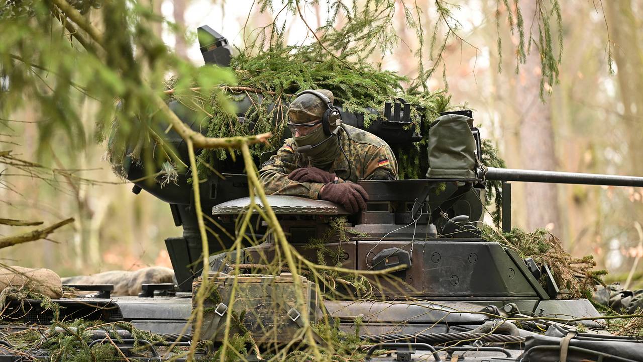 В Германии призвали начать подготовку к войне