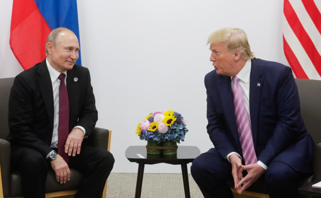 Песков сообщил о линии прямой связи между Путиным и Трампом