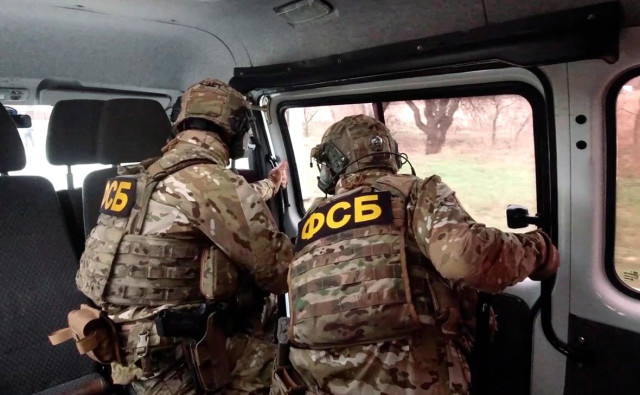 ФСБ задержала жительницу Крыма за передачу ВСУ фото воинских эшелонов