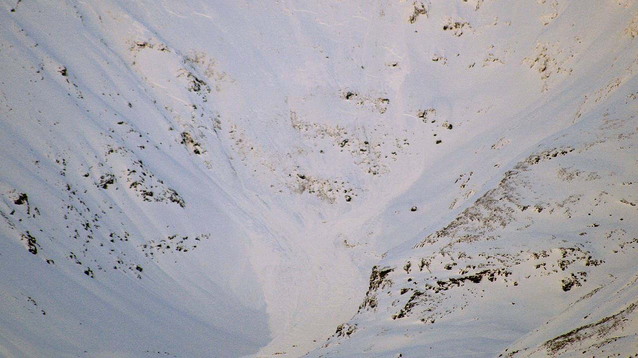Турист оказался погребен под лавиной на семь часов и чудом выжил