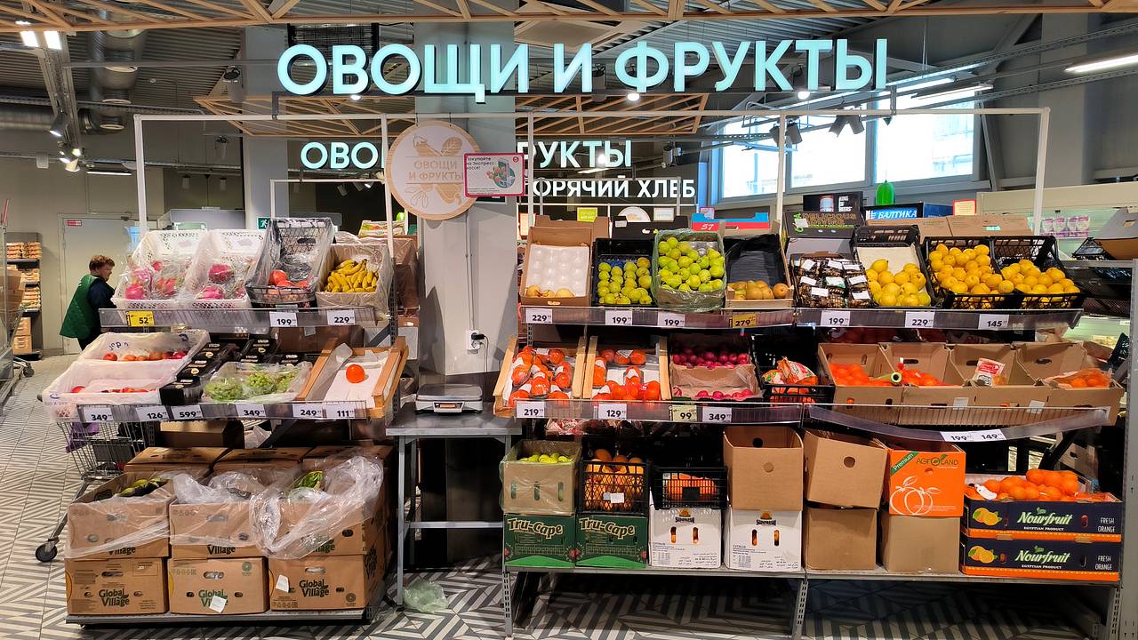 В российские продуктовые магазины позвали индийцев