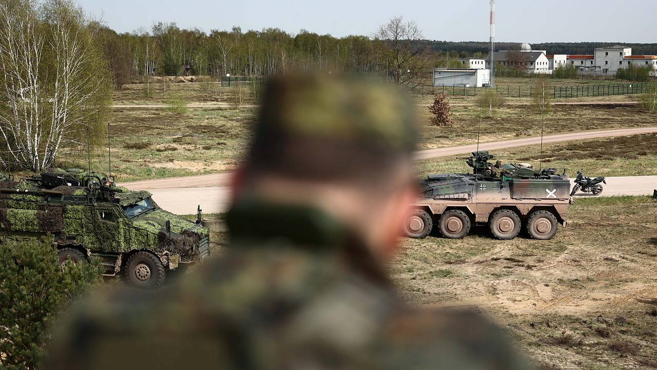 Возможности ЕС в новой гонке вооружений против России оценили