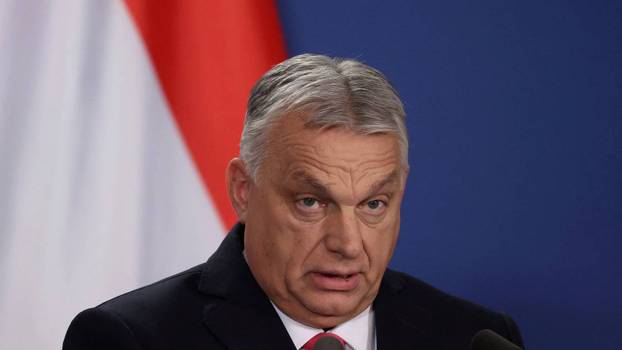 Орбан заявил о барахтающемся в изоляции ЕС
