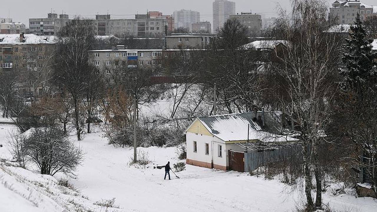 Улицу в российском городе затопило фекалиями