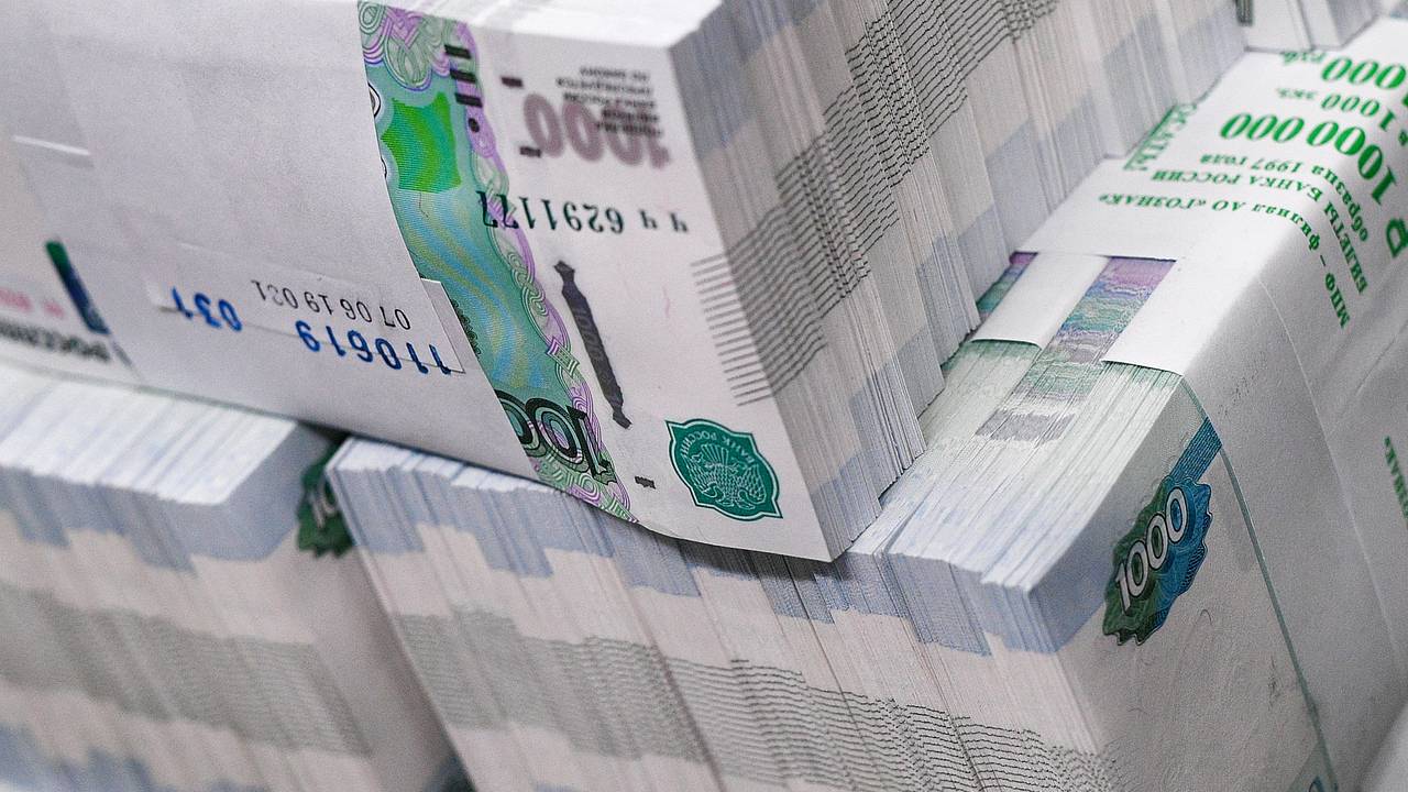 В России предложили запретить покупку квартир за наличные