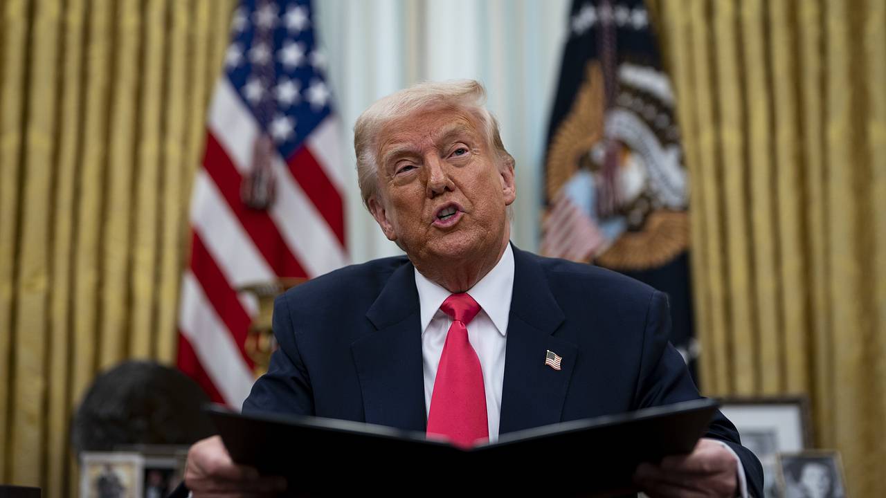 Трамп отозвал доступ к секретным документам у семьи Байдена