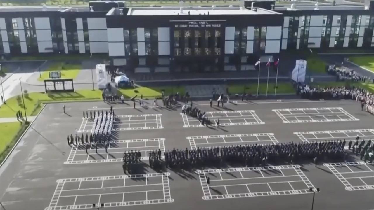 Российского кадета выгнали из училища после сказанной с автоматом в руках фразы об Аллахе