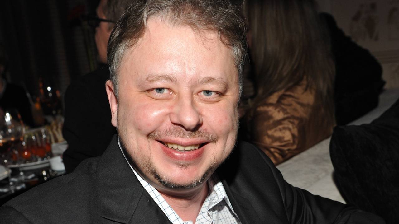 «Его все любили». Умер ведущий популярных в 1990-е годы программ «Времечко» и «Сегоднячко». Каким его запомнят?