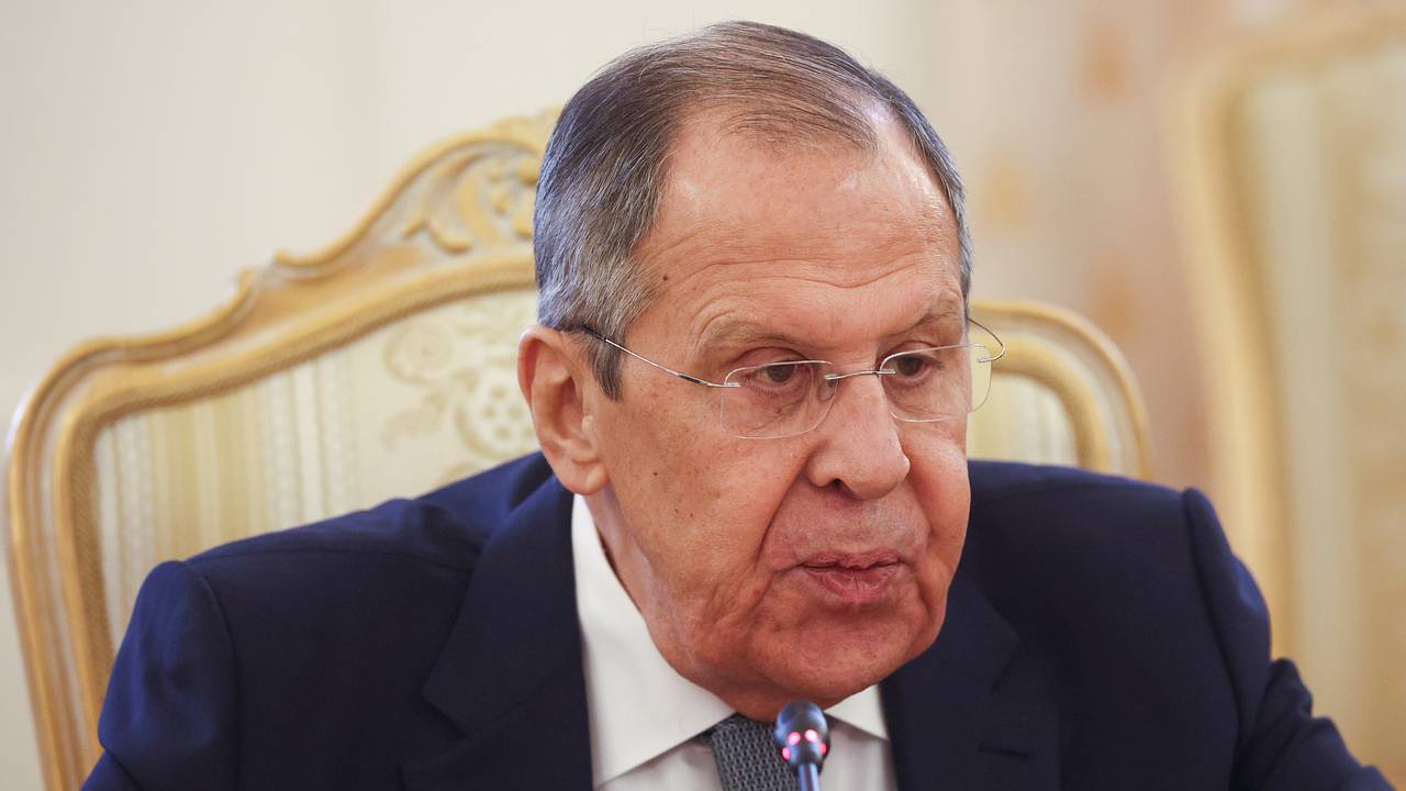 Лавров высказался об ударе по станции в Судже