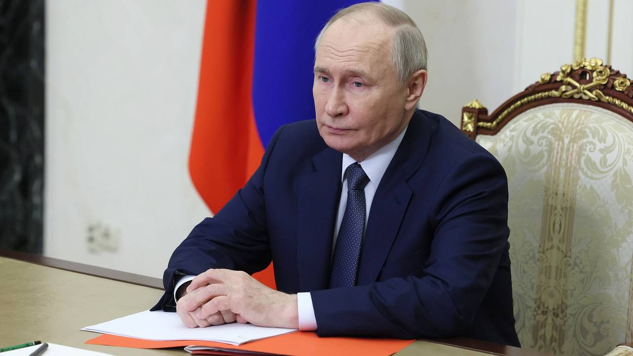 Путин заявил о возможной ротации военных из зоны СВО