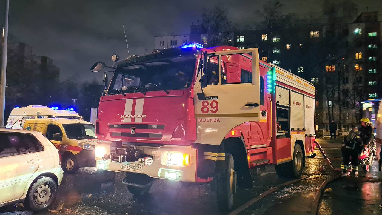 Подростки подожгли квартиру российского депутата за мероприятия в честь Дня Победы