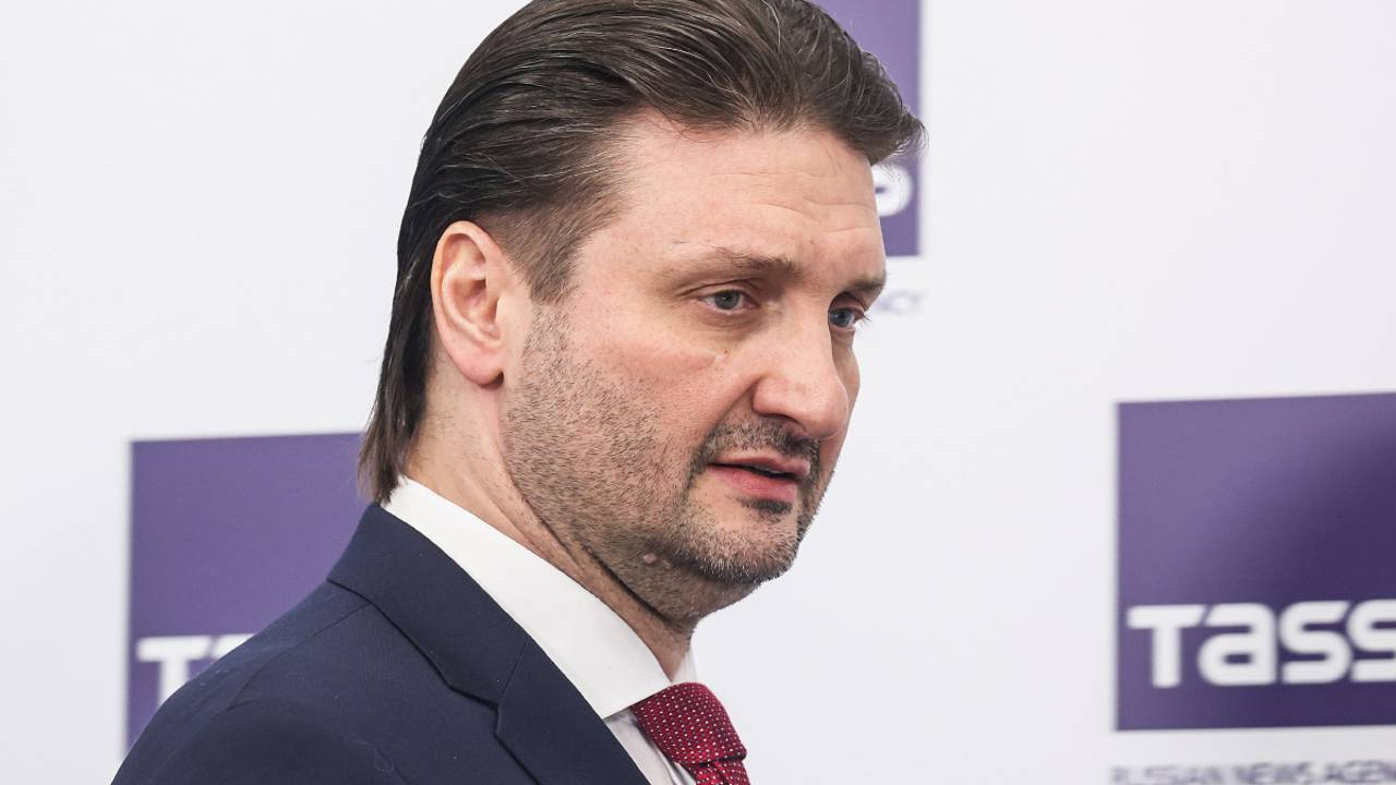 Запашный призвал лишить государственных наград Макаревича и Вайкуле