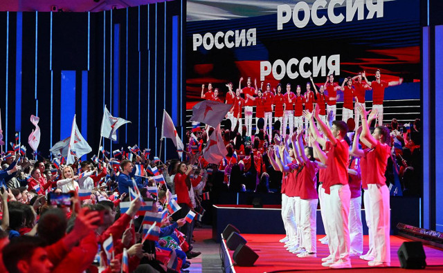 Путин сравнил «Движение первых» с армией приличного размера