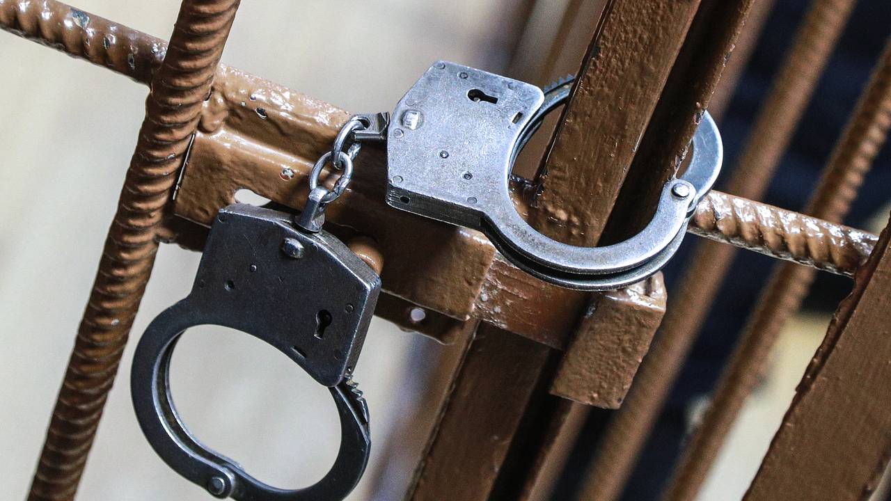Заочный арест рассказавшего о расправах над пленными литовского наемника признали законным
