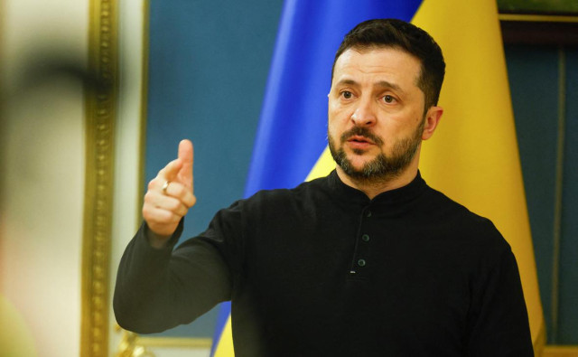 Зеленский поспорил со словами своего сотрудника о миротворцах на Украине