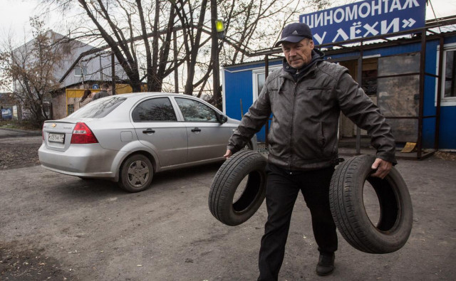 Автомобилистам посоветовали сменить резину