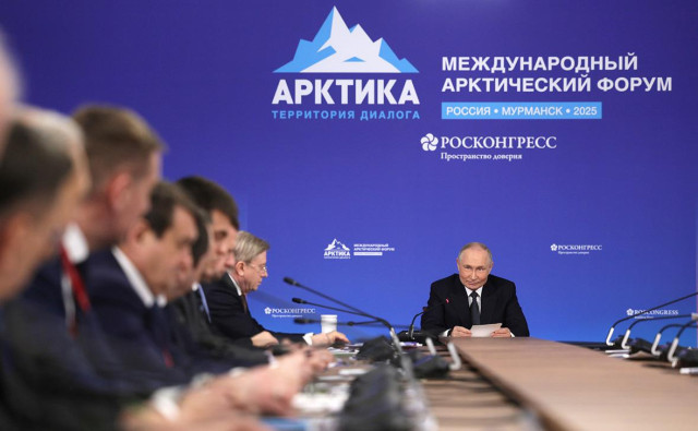 Путин призвал сделать Арктику комфортной и привлекательной для жизни
