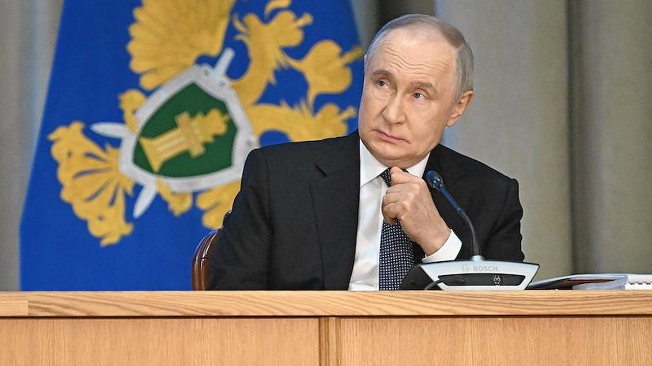 Зеленский заявил о готовности к прямым переговорам с Путиным