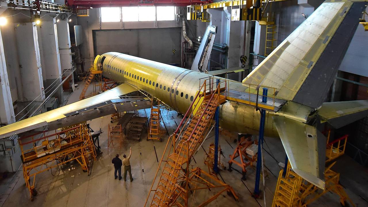 Раскрыты сроки первого полета полностью импортозамещенного Superjet
