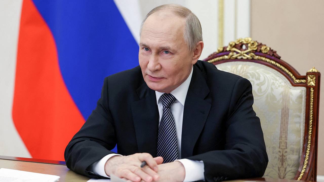 Путин задал российскому губернатору вопрос о браке