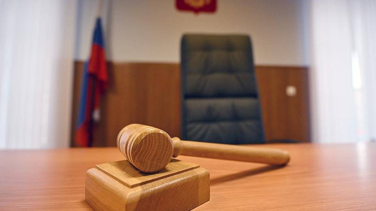 Суд ужесточил меру пресечения бывшему заместителю учредителя телефонного завода
