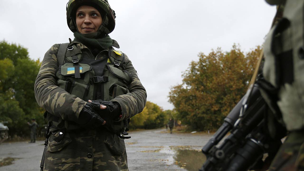 Армия России перешла в наступление близ Красноармейска. Для отражения атаки ВСУ задействовали женщин. Что известно о ходе боев?