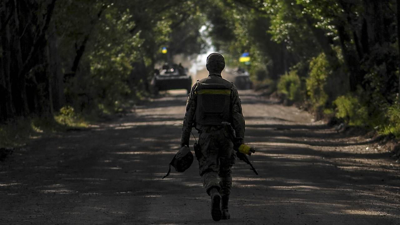 Снайпер рассказал об изнасилованиях девушек украинскими солдатами в ДНР