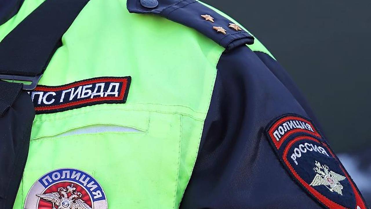 В российском поселке 11-летний мальчик на мопеде въехал в движущийся автомобиль