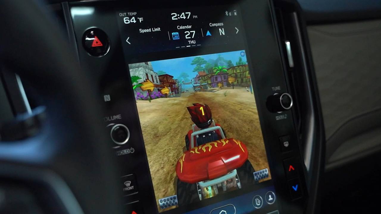 В автомобилях появились игры на Android