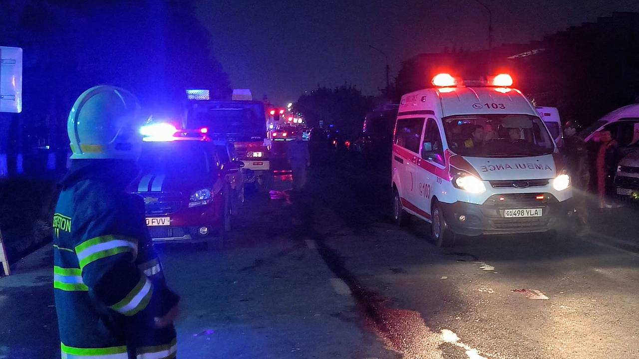 В Узбекистане три человека погибли после взрыва в мечети