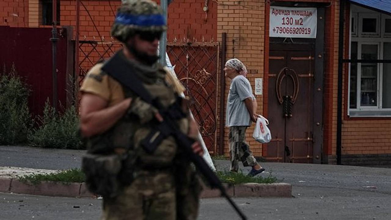 Жители Курской области прятали документы от ВСУ и закапывали их в огороды