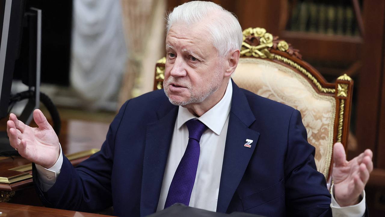 Миронов призвал ввести налог для сверхбогатых россиян