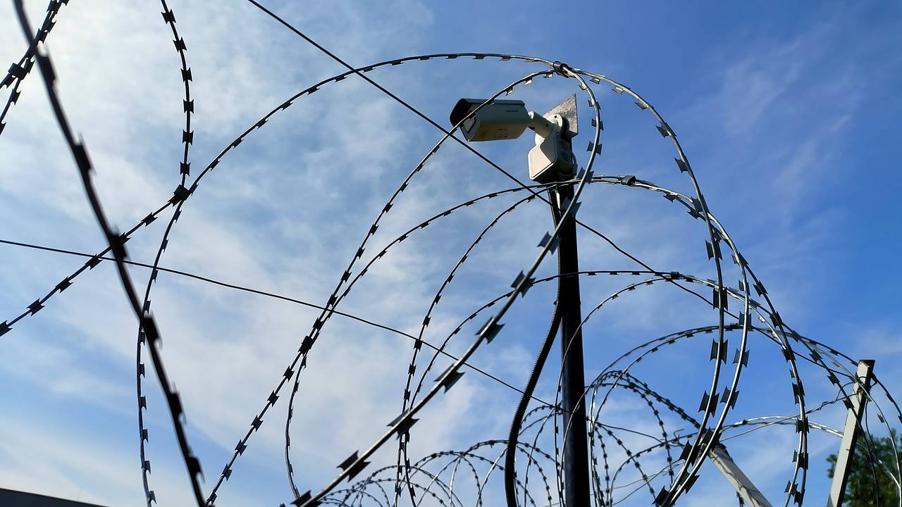 Начальник российской колонии заставил заключенного закупить оборудование и попался ФСБ