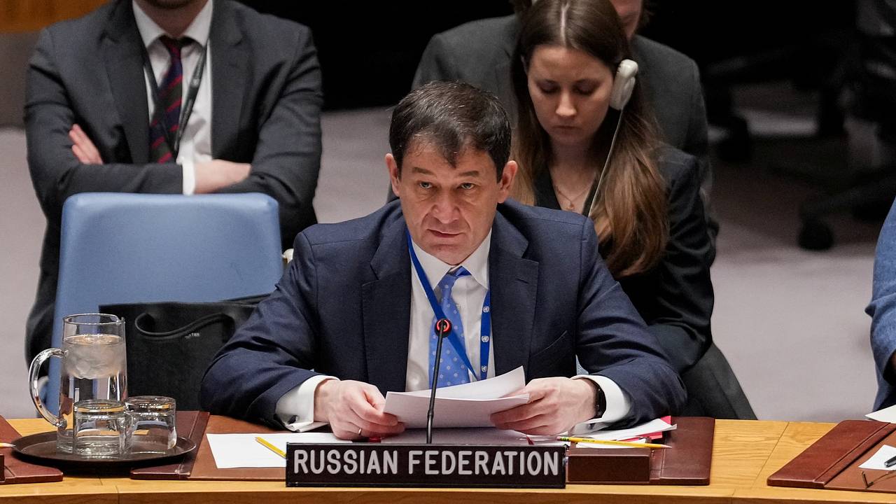 Полянский заявил об оставленных ВСУ следах преступлений в Курской области