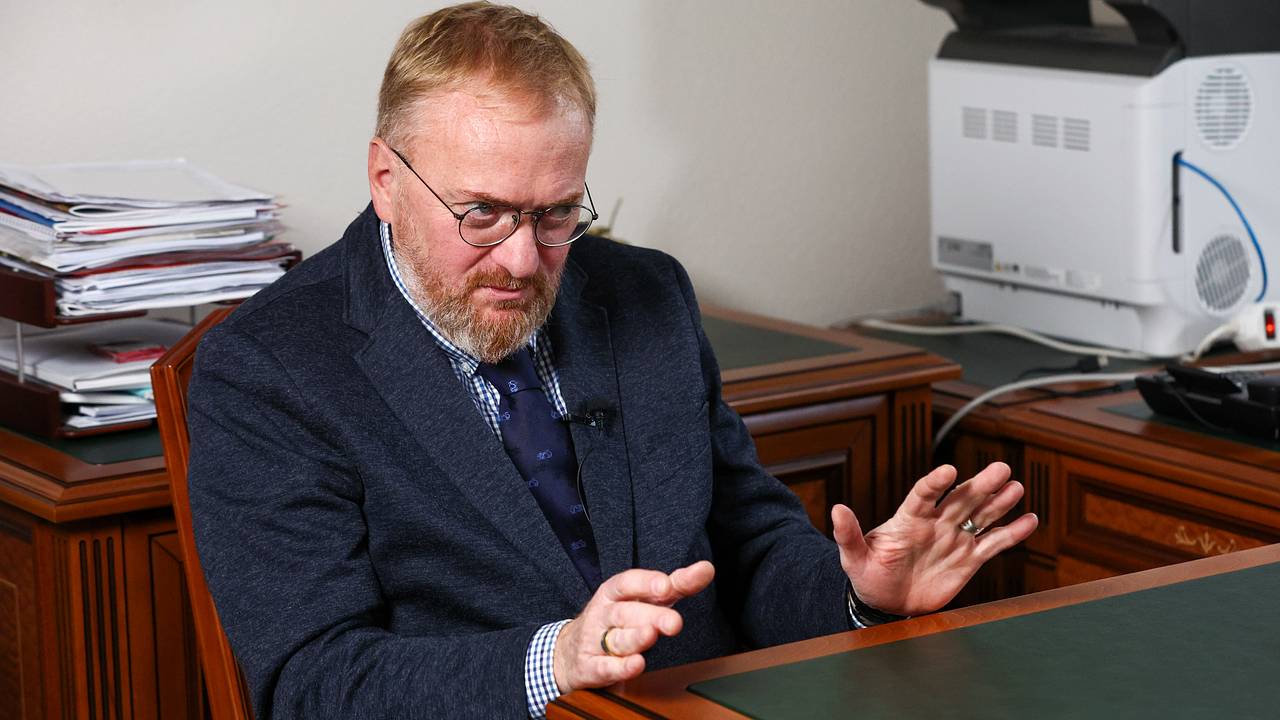 В Госдуме назвали Депардье чучелом и приспособленцем