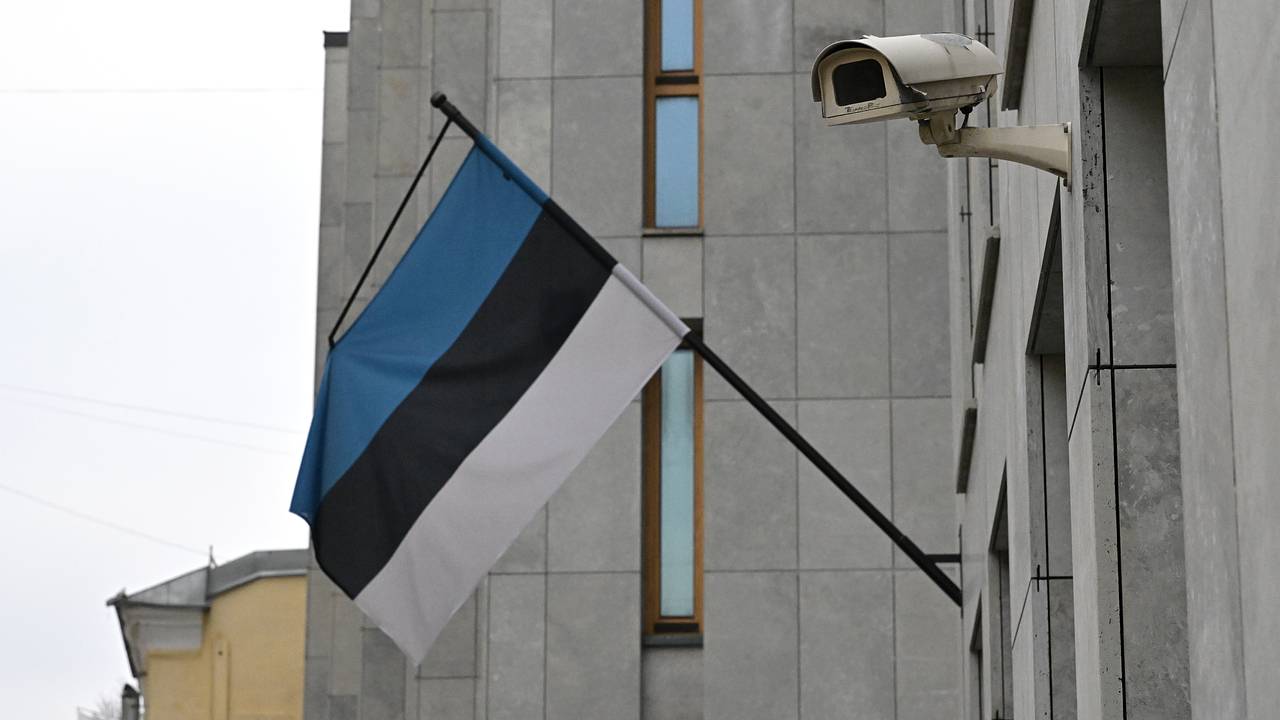 Эстония депортировала в Россию желавшего уничтожения россиян ультраправого активиста