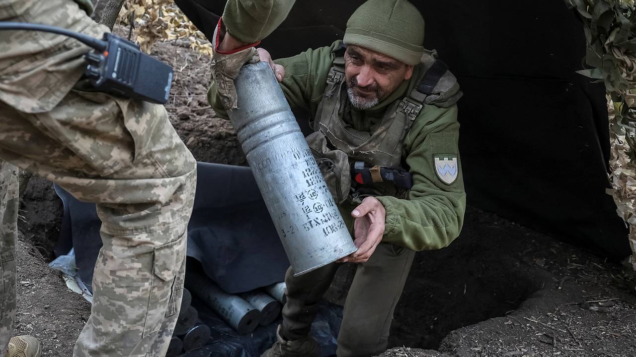 ВС России ударили по военному аэродрому и складам боеприпасов на Украине