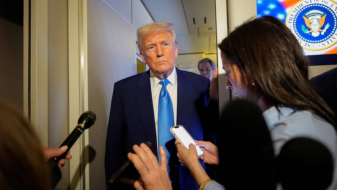Трамп осудил «бомбардировки» Украины