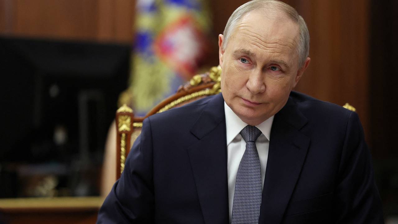 Путин подписал закон о запрете рекламы на сайтах экстремистских организаций
