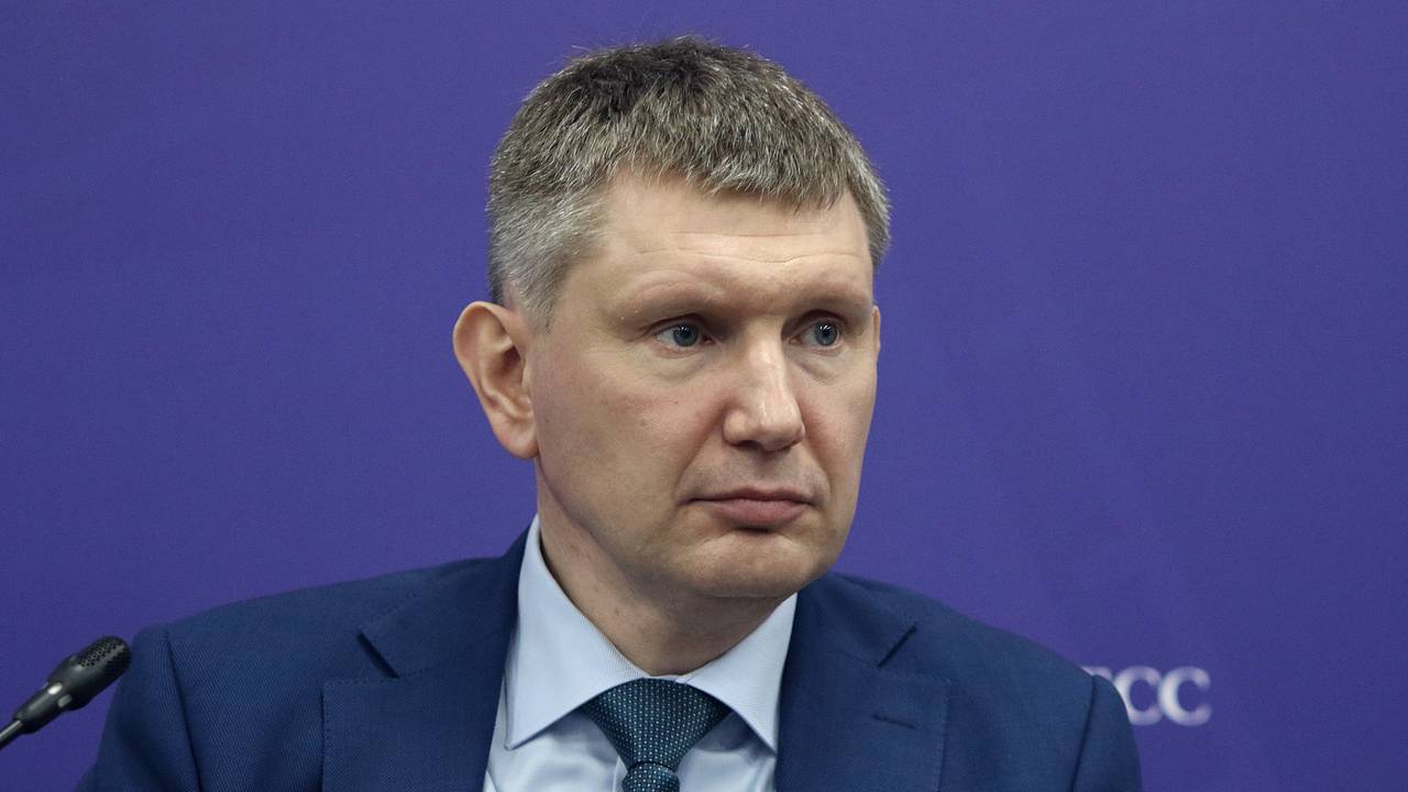 Решетников указал на опасные последствия повышенных пошлин
