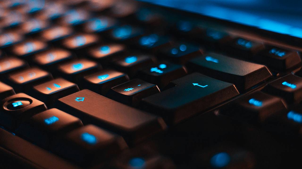 Microsoft призвала пользователей Windows 10 выкинуть свои ПК