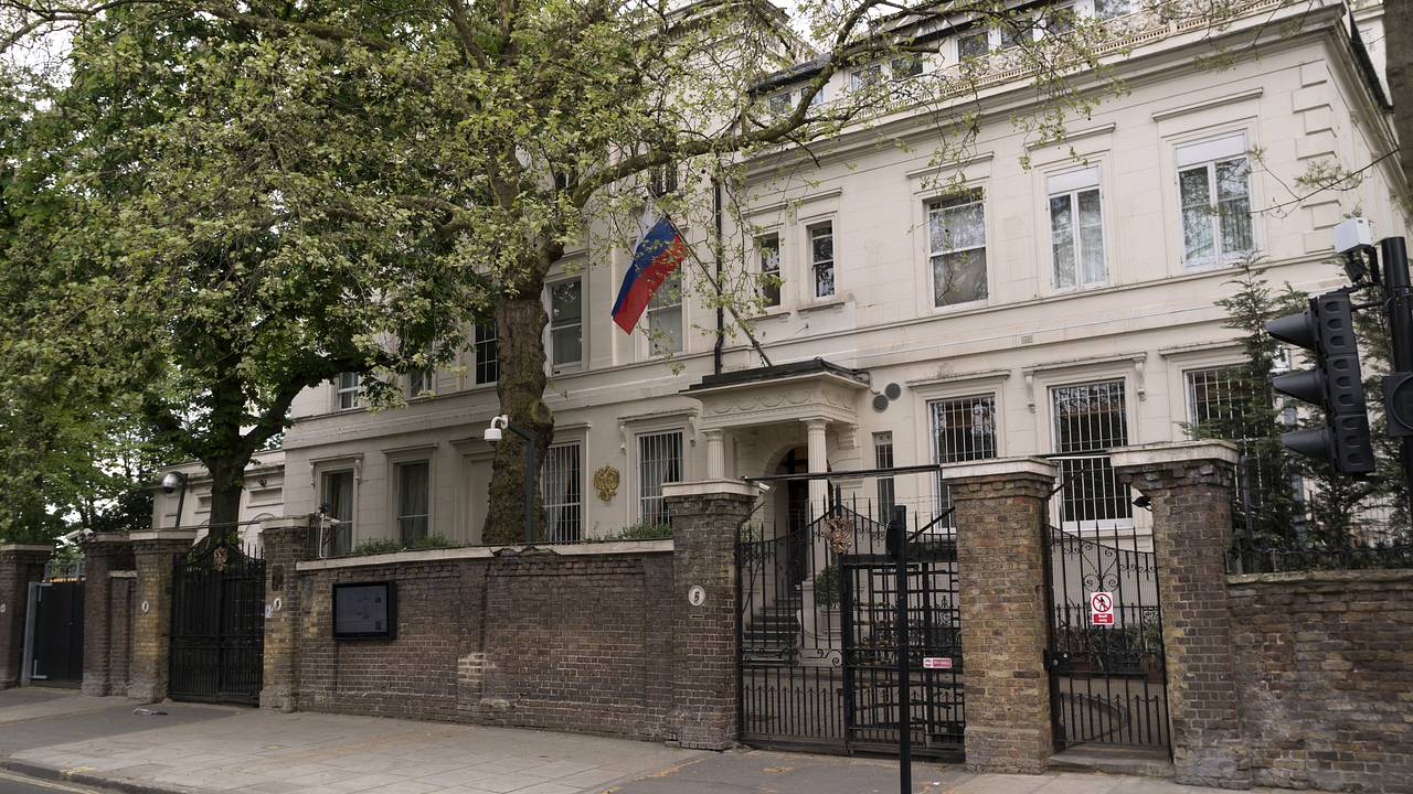 Великобританию уличили в попытках сорвать мир на Украине