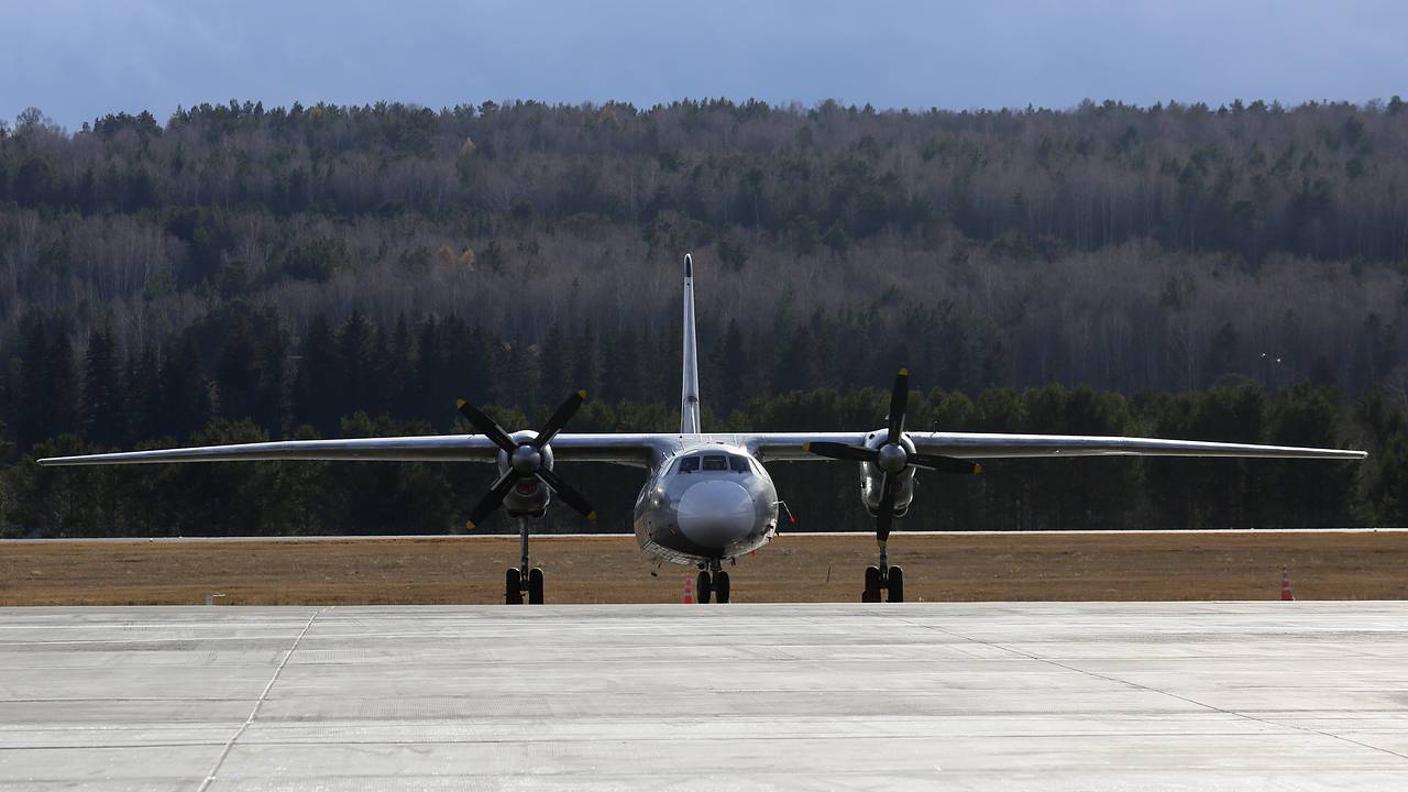 Самолет с россиянами на борту резко сменил курс в небе из-за технической неисправности