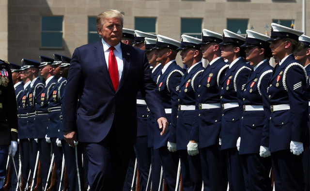 Трамп захотел провести военный парад на свой день рождения