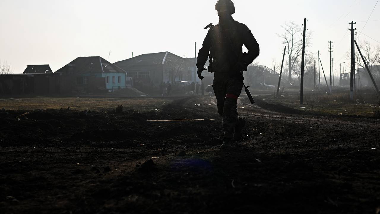 Стало известно о проблемах жен участников СВО из-за любовниц военных