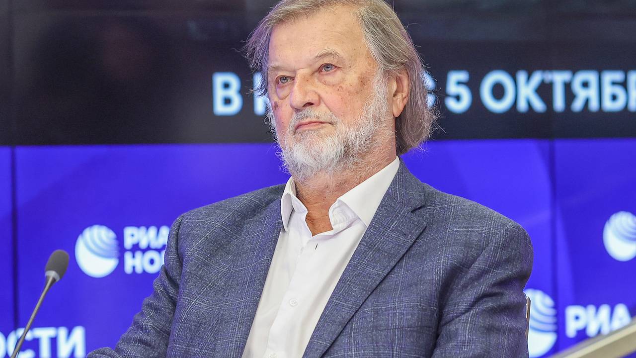 Композитор Рыбников потребовал изъять свои треки со стримингов и подал на них в суд
