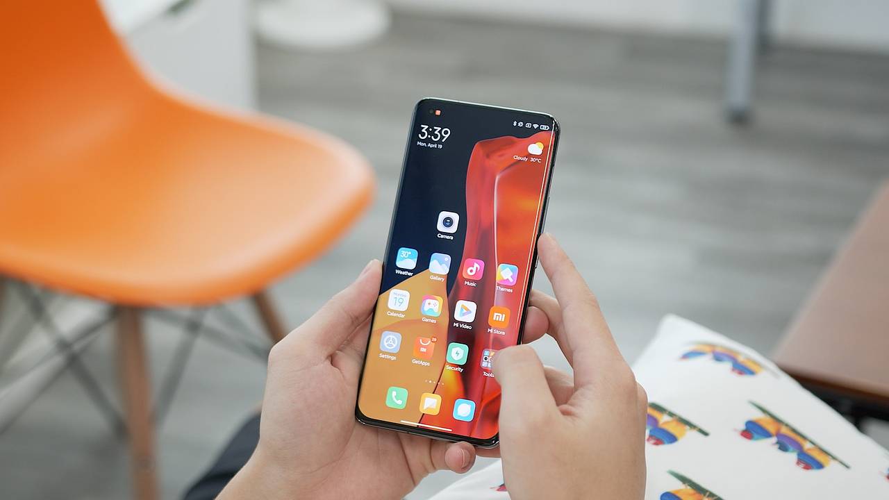 На смартфонах Xiaomi появилась ОС Android 16